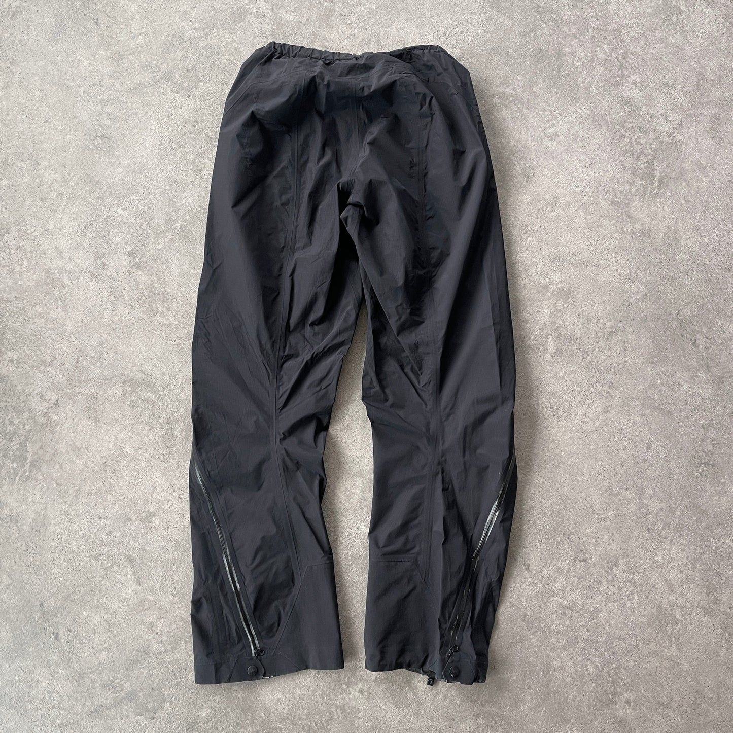 Arc’teryx 2000s goretex technical lightweight trousers (S)