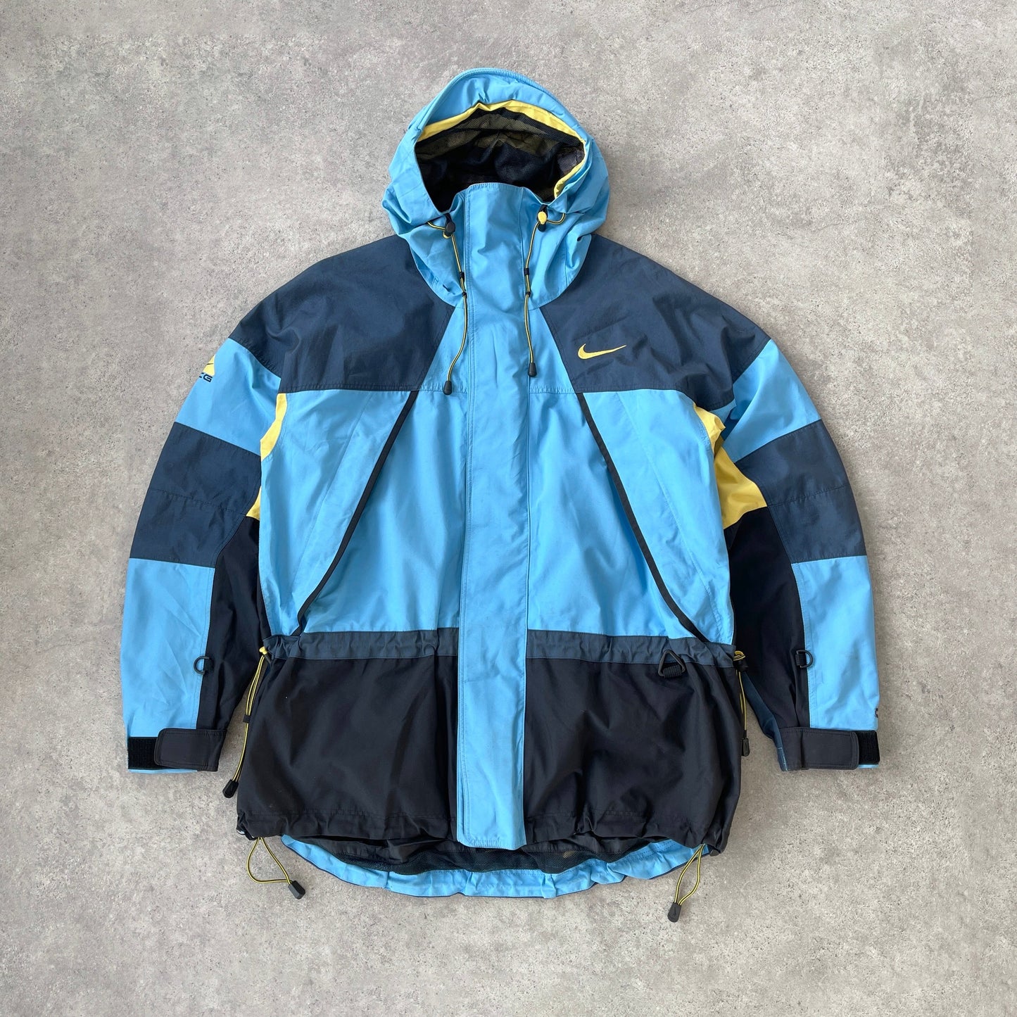 Nike ACG 1990s storm-fit heavyweight waterproof technical jacket (L)