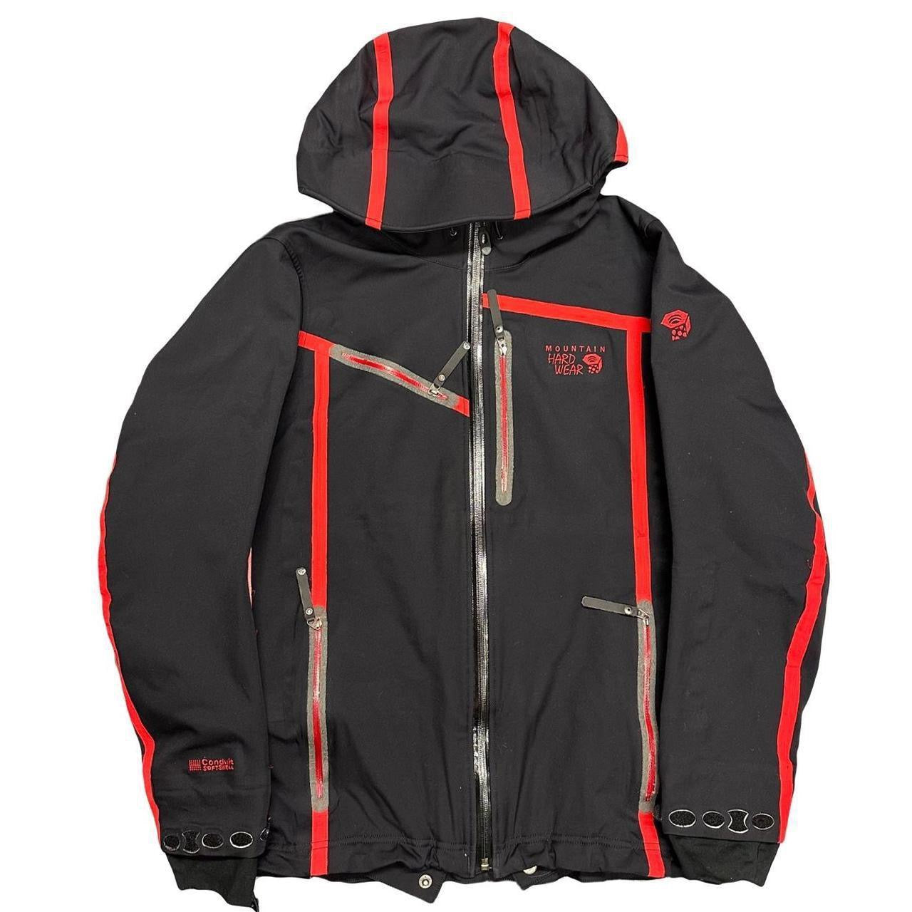 Mountain hardwear conduit soft shell jacket in black & red ( M )