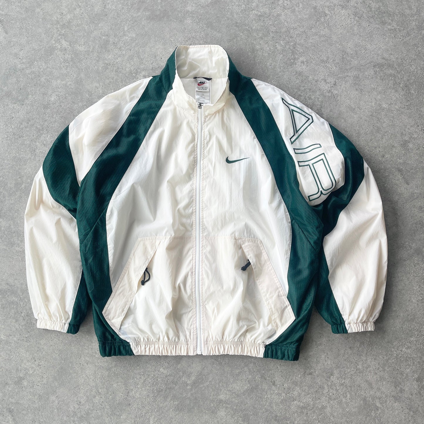 Nike Air RARE 1990s lightweight embroidered swoosh shell jacket (L)