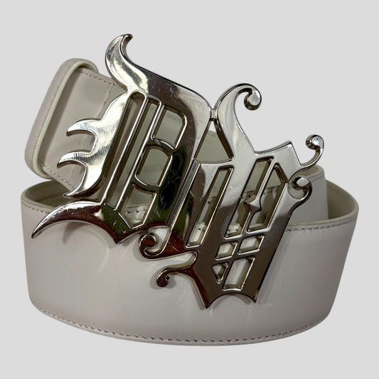 Gianni Versace 90’s White Leather Gothic DV Metal Buckle Rocker Belt | O/S, White