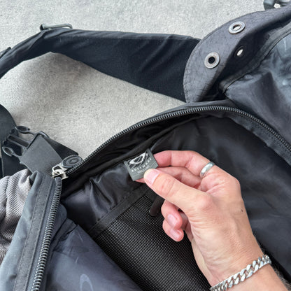 Oakley Software 2000s Icon technical utility backpack (22”x15”)