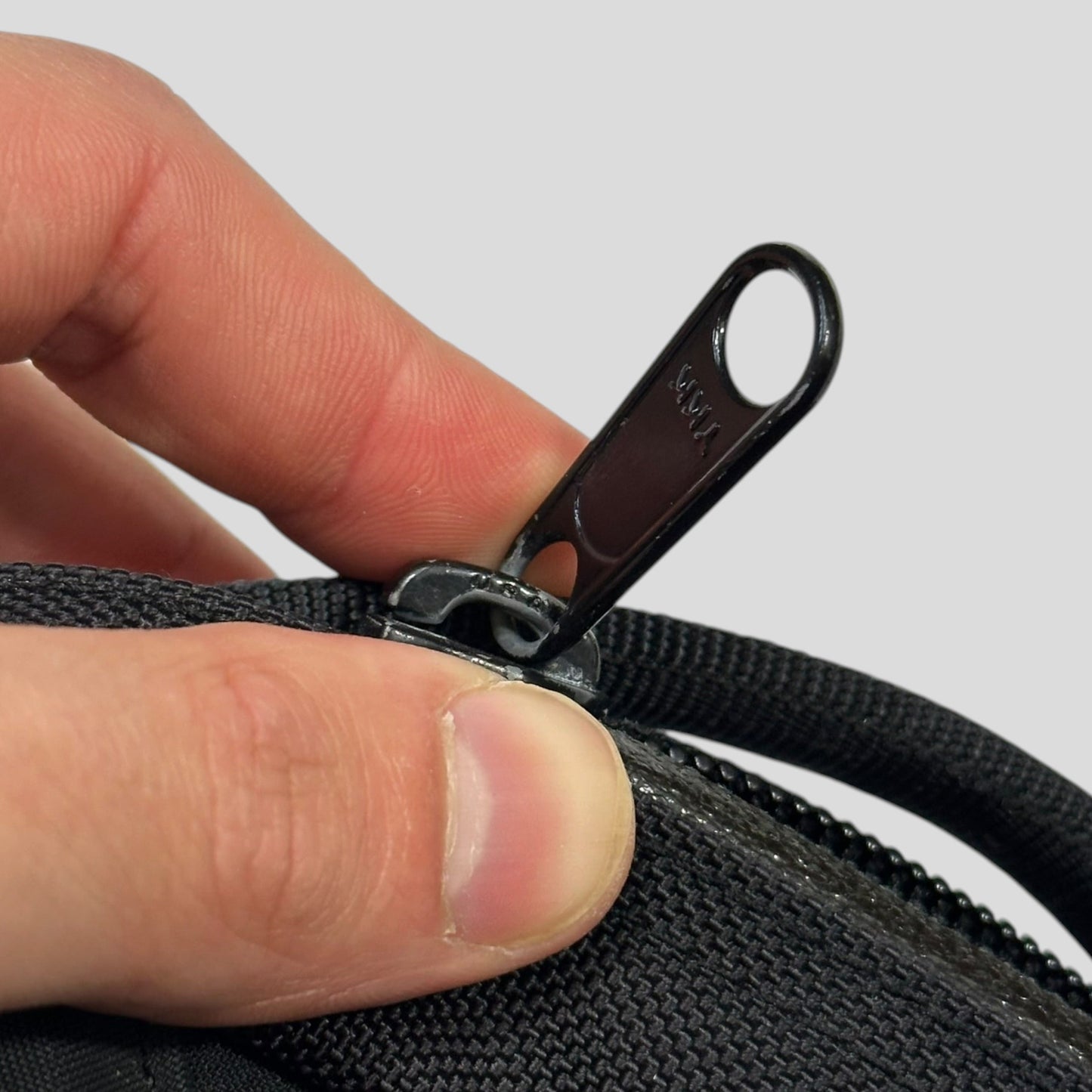 Arc’teryx Arro 22 Waterproof Backpack - 24k Gold | O/S, Black