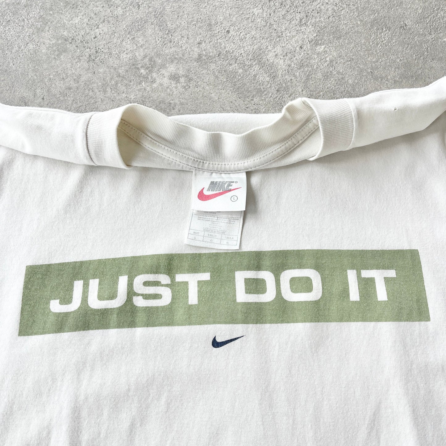 Nike RARE 1990s ‘just do it’ heavyweight spellout t-shirt (L)