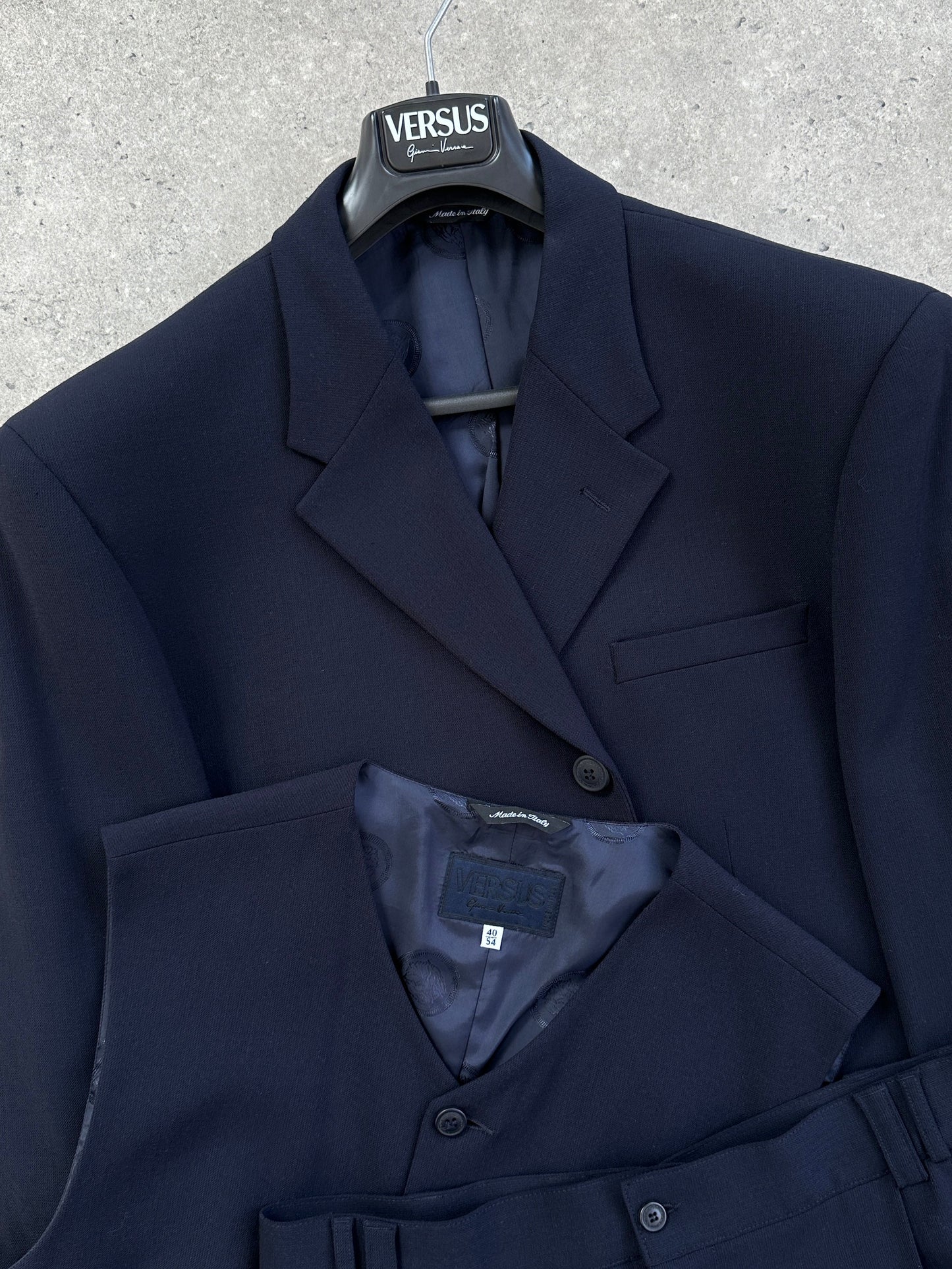 Gianni Versace Versus 1990s Three Piece Suit - 48R/W32