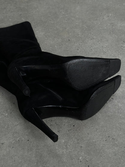 Prada 2000s suede square toe heeled knee boots, UK 7.5, EU 40.5, featuring sleek design and stylish knee-high silhouette.