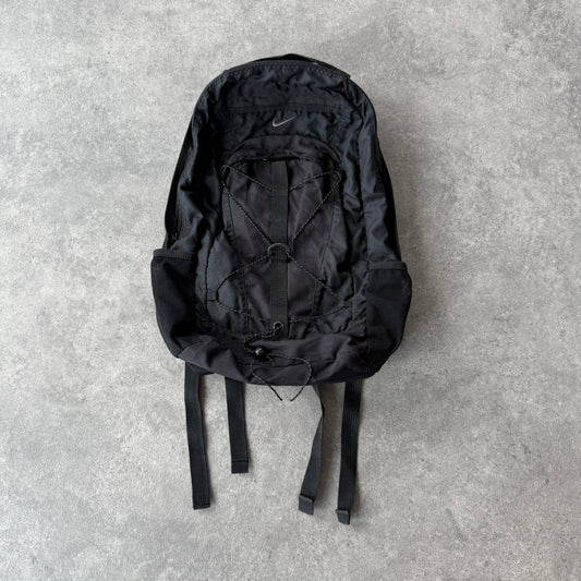 Nike 1990s 25L technical backpack (18”x14”)