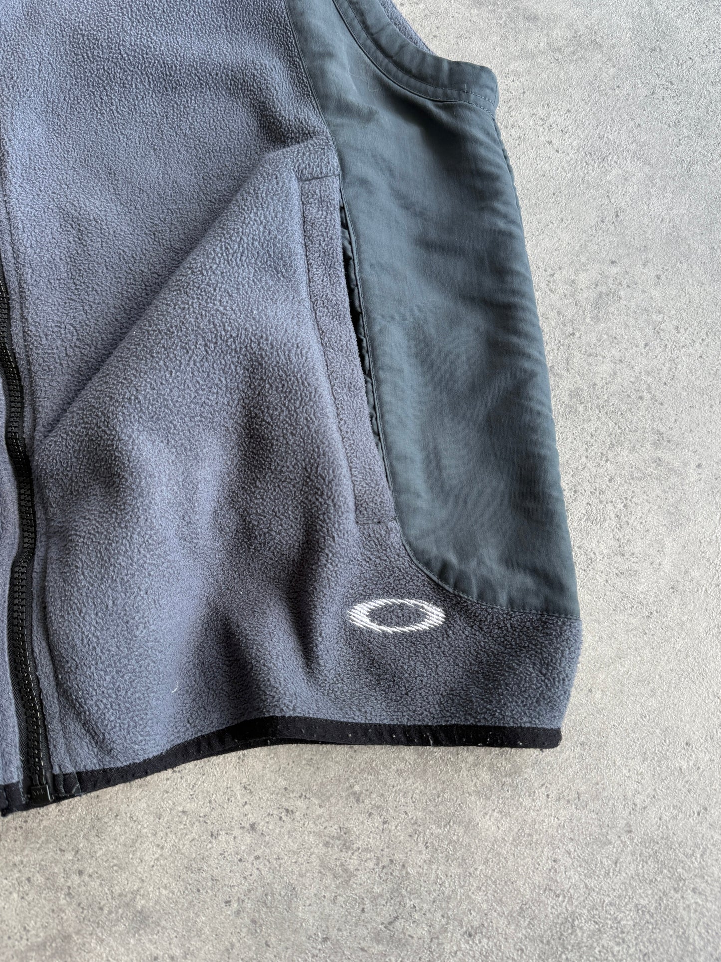 oakley software 2000s technical fleece vest (m)