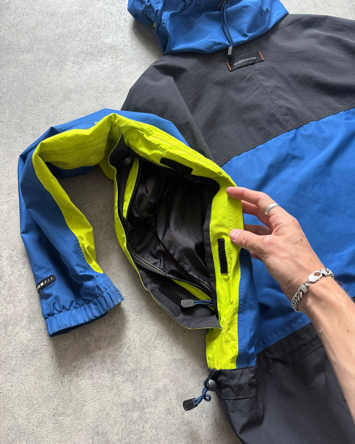 nike acg 1998 storm-fit technical waterproof jacket (L) | Large, Multicoloured