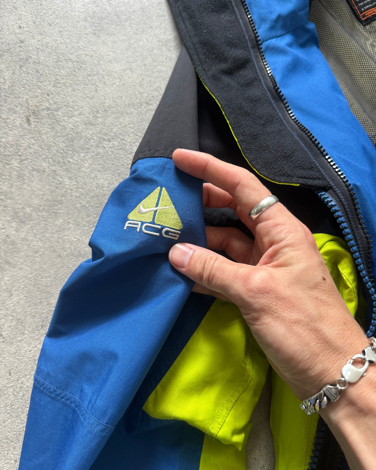nike acg 1998 storm-fit technical waterproof jacket (L) | Large, Multicoloured