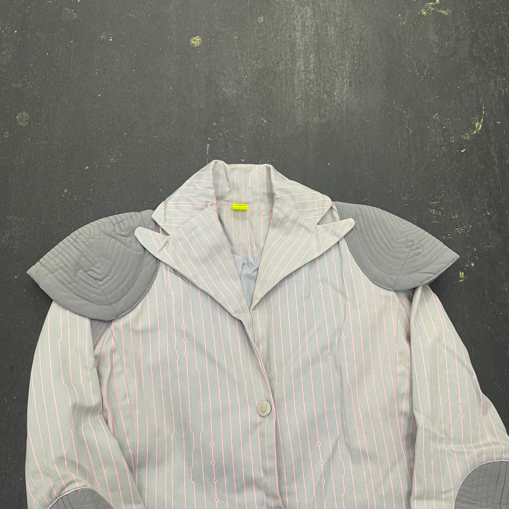 https://cdn.shopify.com/s/files/1/0909/3598/4473/files/FullSizeRender_82778805-eca7-4ab7-a3f5-97a012fb2588.heic?v=1737149829
