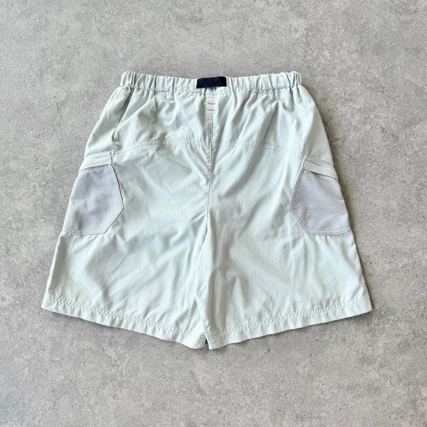 Nike ACG 2000s technical ripstop cargo shorts (L)
