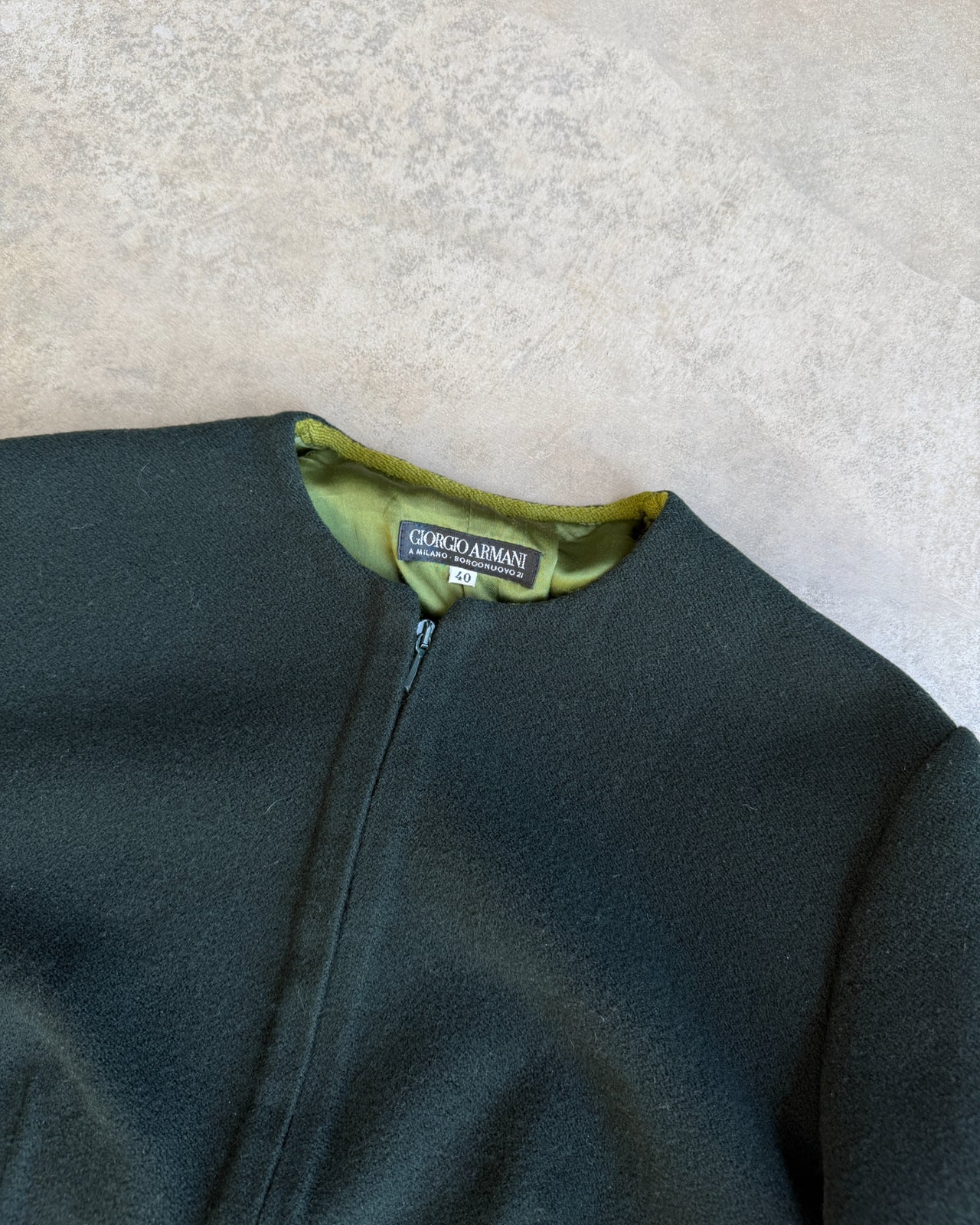 Giorgio Armani Forest Green Wool Jacket – XS/S-on a concrete background