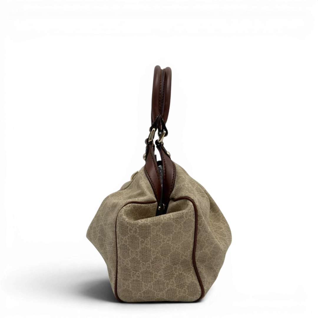 https://cdn.shopify.com/s/files/1/0564/9376/8855/files/GucciShopperSukeymonogrambeige7624.webp?v=1779408181