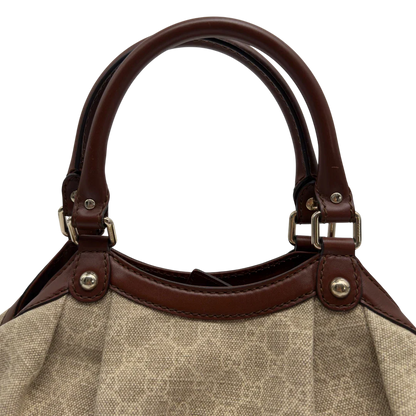 https://cdn.shopify.com/s/files/1/0564/9376/8855/files/GucciShopperSukeymonogrambeige7636.webp?v=1779408182