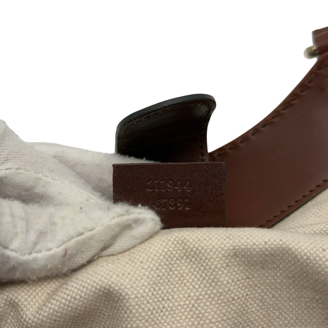 https://cdn.shopify.com/s/files/1/0564/9376/8855/files/GucciShopperSukeymonogrambeige7640.webp?v=1779408181