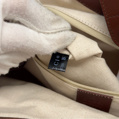 https://cdn.shopify.com/s/files/1/0564/9376/8855/files/GucciShopperSukeymonogrambeige7642.webp?v=1779408182