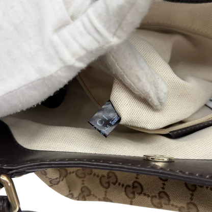 https://cdn.shopify.com/s/files/1/0564/9376/8855/files/GucciShopperSukeymonogrambeige7664.webp?v=1779408085