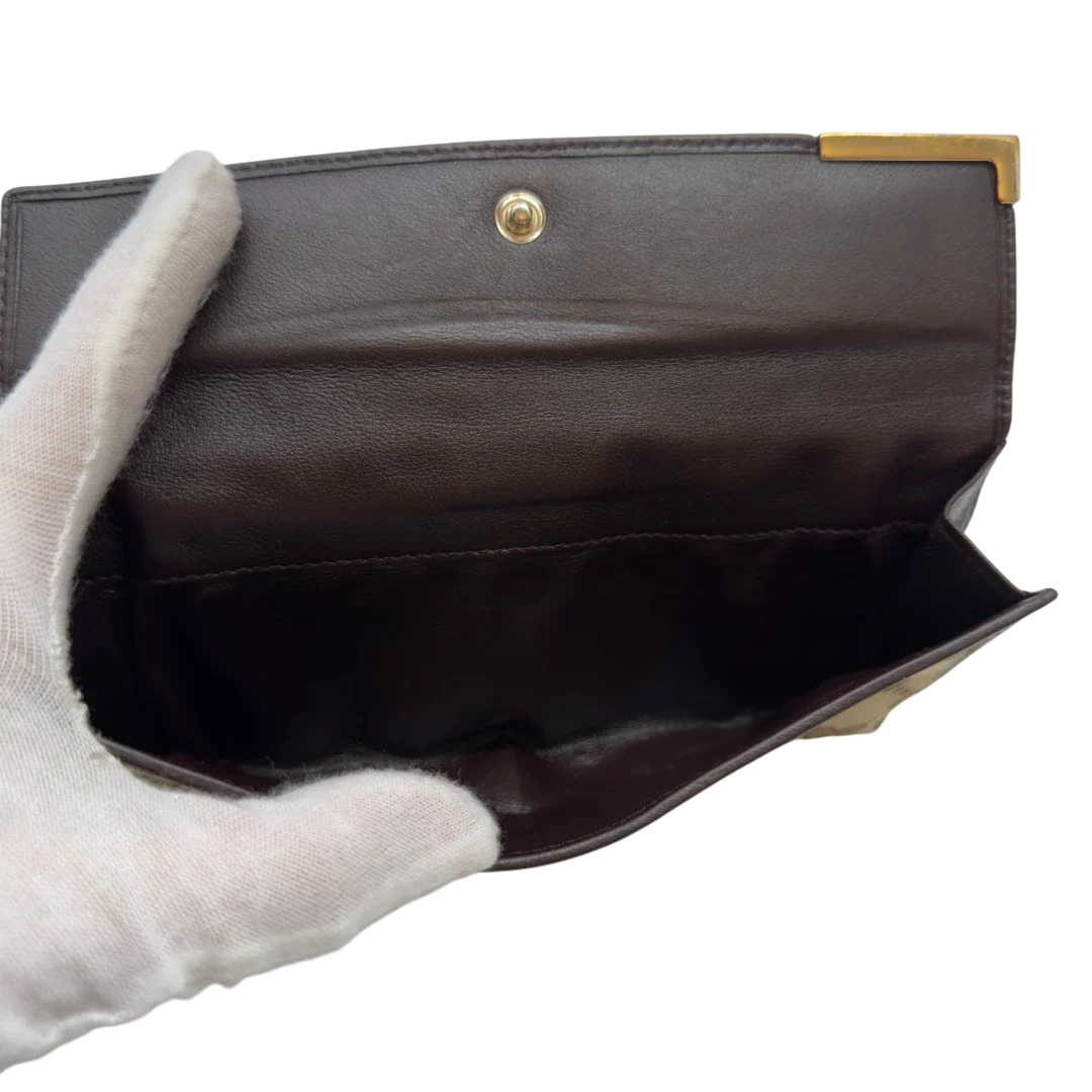 https://cdn.shopify.com/s/files/1/0564/9376/8855/files/Gucci_Geldbeutel_Bifold_monogram_beige_10.webp?v=1783512889