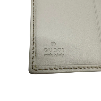 https://cdn.shopify.com/s/files/1/0564/9376/8855/files/Gucci_Geldbeutel_Lovely_Heart_monogram_beige_8.webp?v=1784270174