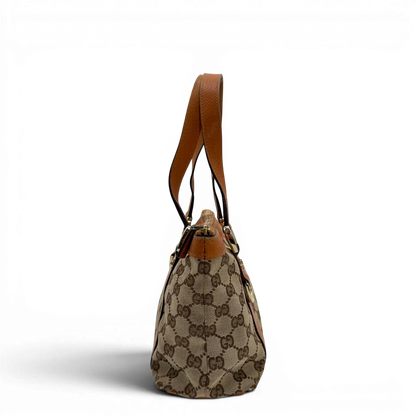 https://cdn.shopify.com/s/files/1/0564/9376/8855/files/Gucci_Handtasche_Abbey_klein_monogram_beige_vintage_GG6330.webp?v=1778676378