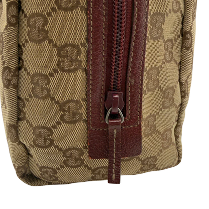 https://cdn.shopify.com/s/files/1/0564/9376/8855/files/Gucci_Handtasche_Balthus_monogram_beige_11.webp?v=1782909552