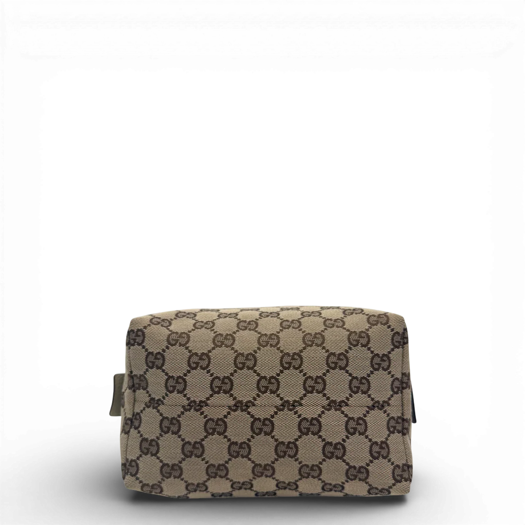 https://cdn.shopify.com/s/files/1/0564/9376/8855/files/Gucci_Handtasche_Balthus_monogram_beige_vintage_GG_9818.webp?v=1770903127