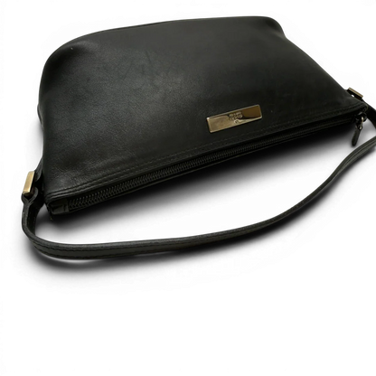 https://cdn.shopify.com/s/files/1/0564/9376/8855/files/Gucci_Handtasche_Boat_Baguette_aus_Leder_schwarz_11.webp?v=1783511319
