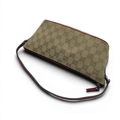 https://cdn.shopify.com/s/files/1/0564/9376/8855/files/Gucci_Handtasche_Boat_Baguette_monogram_beige_10_3d6c0436-eb12-460f-a6ef-6d76de44e2e3.webp?v=1784282634