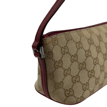 https://cdn.shopify.com/s/files/1/0564/9376/8855/files/Gucci_Handtasche_Boat_Baguette_monogram_beige_13_d62a3866-1672-48a7-9f1c-bdfc2122bc53.webp?v=1784282634
