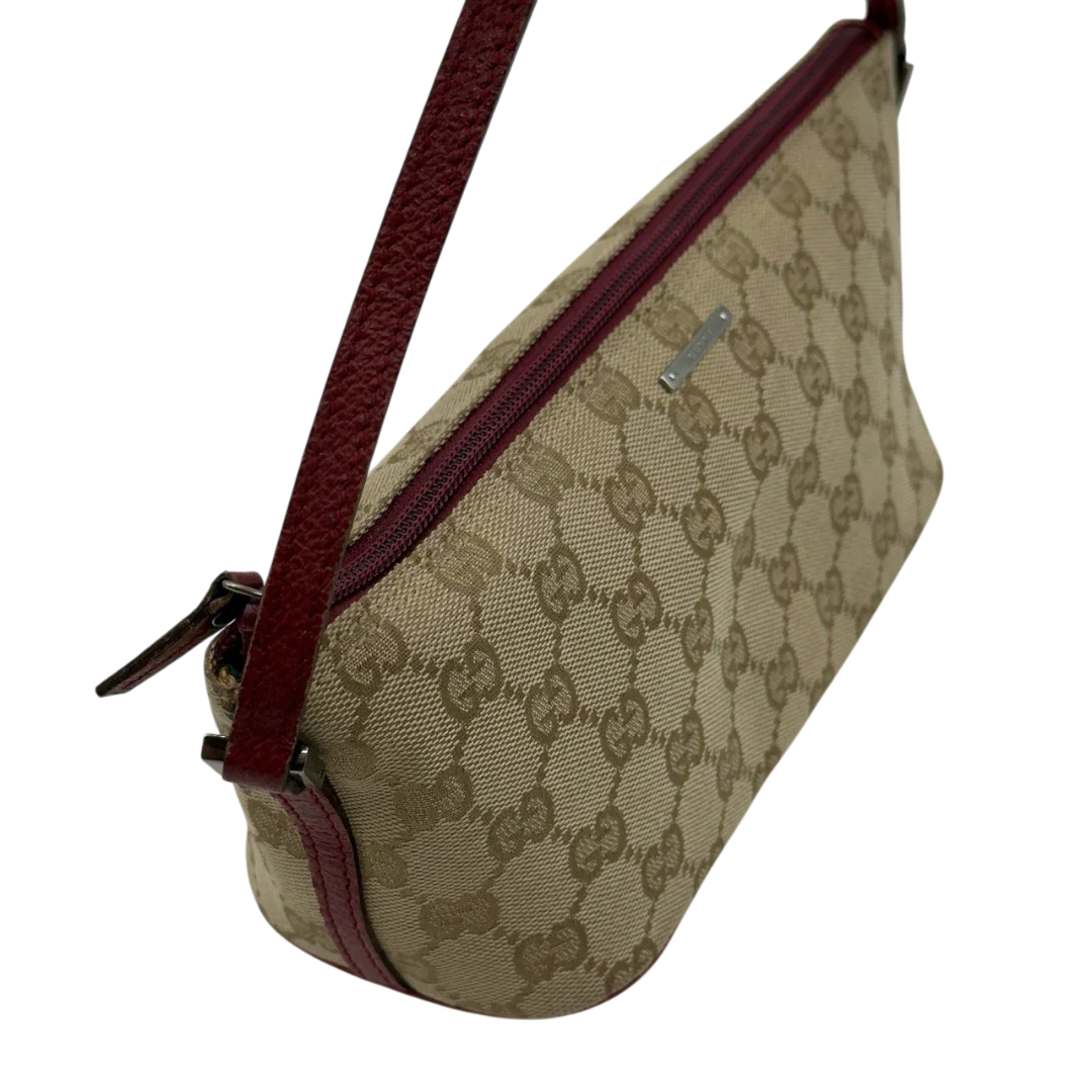 https://cdn.shopify.com/s/files/1/0564/9376/8855/files/Gucci_Handtasche_Boat_Baguette_monogram_beige_14_443d5b07-016e-4b7a-ab54-93250a2ad51f.webp?v=1784282634