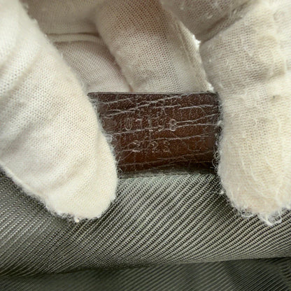 https://cdn.shopify.com/s/files/1/0564/9376/8855/files/Gucci_Handtasche_Boat_Baguette_monogram_beige_15.webp?v=1782904853