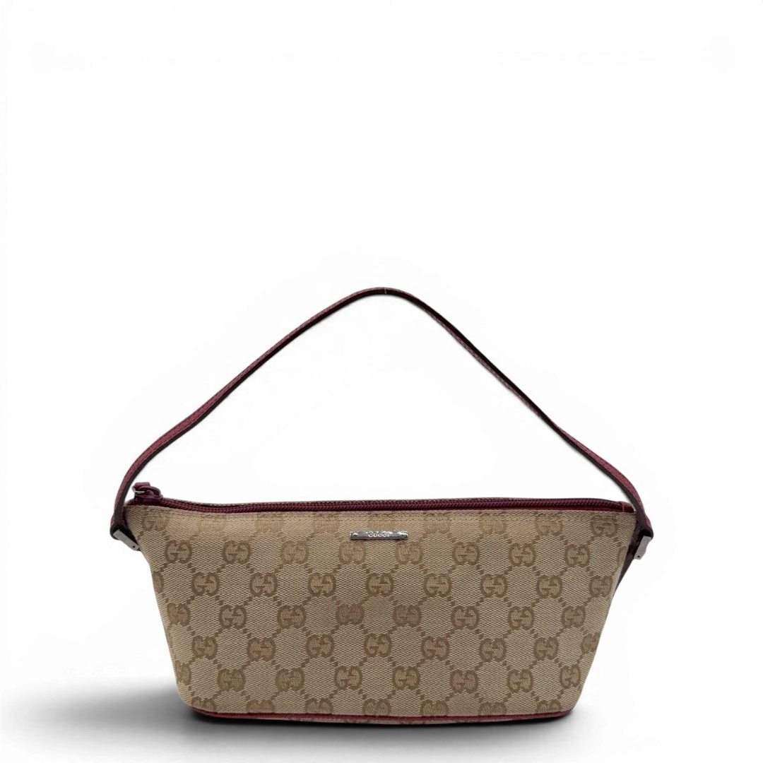 https://cdn.shopify.com/s/files/1/0564/9376/8855/files/Gucci_Handtasche_Boat_Baguette_monogram_beige_1_9a696f6d-7c11-4d55-9b5a-985afa80c126.webp?v=1784282634