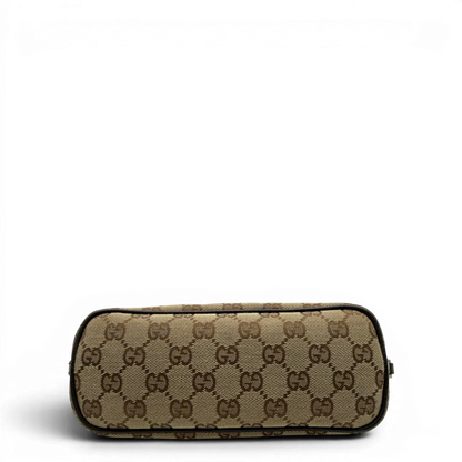 https://cdn.shopify.com/s/files/1/0564/9376/8855/files/Gucci_Handtasche_Boat_Baguette_monogram_beige_5.webp?v=1782904853