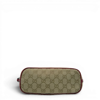 https://cdn.shopify.com/s/files/1/0564/9376/8855/files/Gucci_Handtasche_Boat_Baguette_monogram_beige_5_0dfcb980-30ab-48ca-8ed2-36933cb88375.webp?v=1784282634