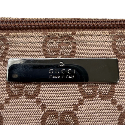 https://cdn.shopify.com/s/files/1/0564/9376/8855/files/Gucci_Handtasche_Boat_Baguette_monogram_beige_vintage_GG6371_98f4d8f4-4851-423f-b687-b028debb5af6.webp?v=1778669170