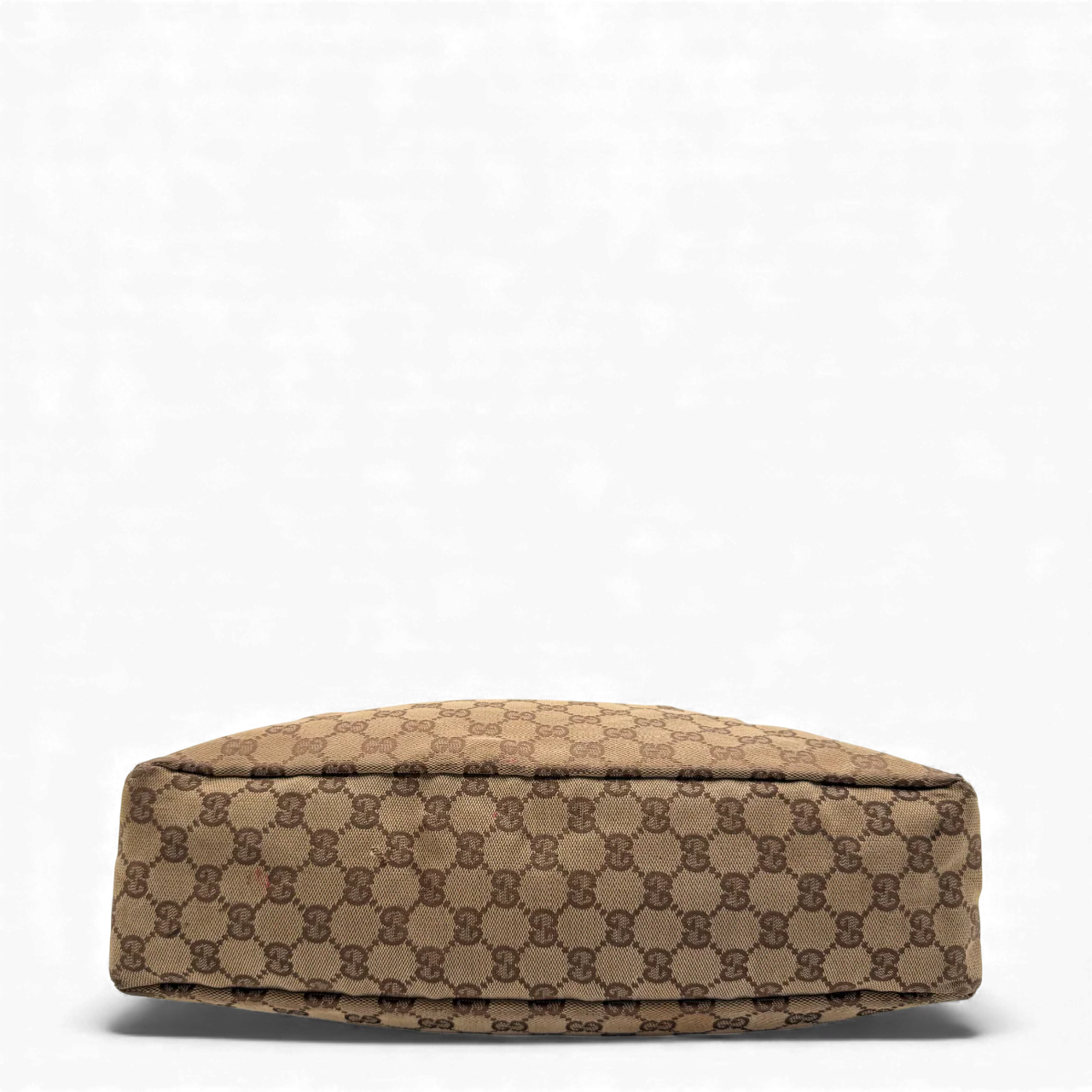 https://cdn.shopify.com/s/files/1/0564/9376/8855/files/Gucci_Handtasche_Horsebit_Hobo_monogram_beige_vintage_GG_handbag3180_d8bd1e33-54cd-498f-8834-034935f1cdb7.webp?v=1764856329