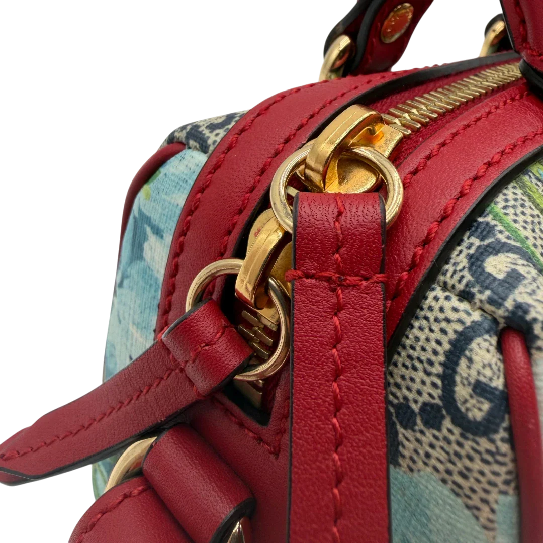 https://cdn.shopify.com/s/files/1/0564/9376/8855/files/Gucci_Handtasche_Mini_Boston_Floral_mit_Umhangegurt_monogram_beige_vintage_GG6188.webp?v=1778152844