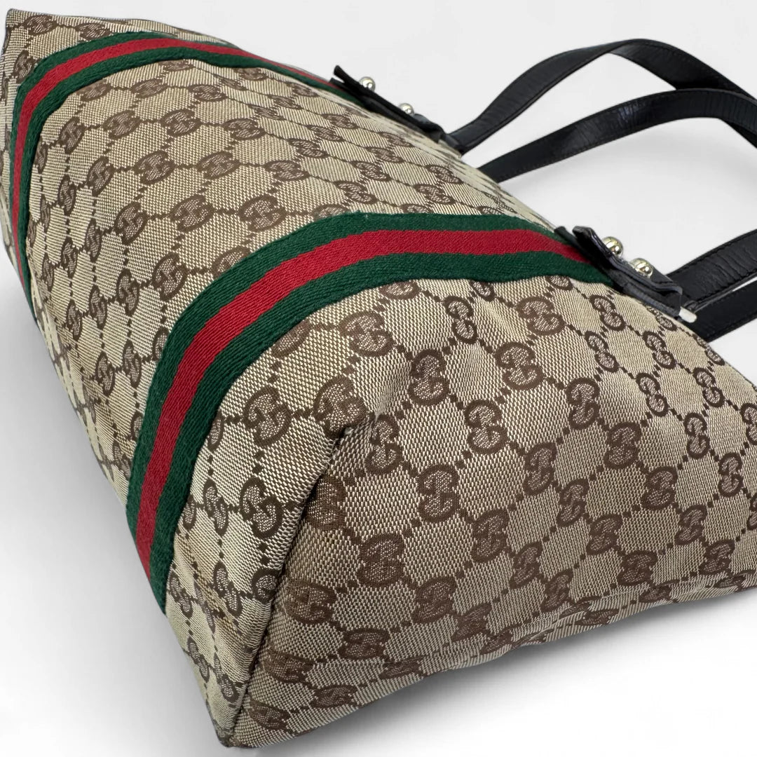 https://cdn.shopify.com/s/files/1/0564/9376/8855/files/Gucci_Handtasche_Shopper_Sherry_Line_monogram_beige_vintage_GG_handbag9843.webp?v=1761830891