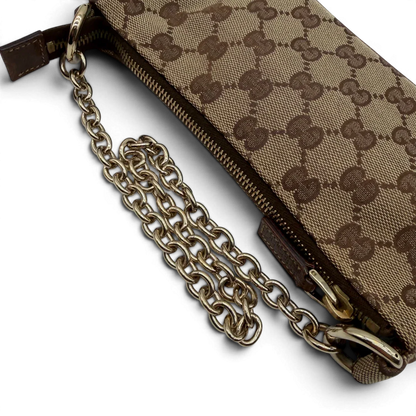 https://cdn.shopify.com/s/files/1/0564/9376/8855/files/Gucci_Handtasche_Soho_Leder_in_schwarz_mit_Nieten_Vintage_GG8273.webp?v=1781052191