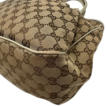 https://cdn.shopify.com/s/files/1/0564/9376/8855/files/Gucci_Handtasche_Sukey_Tote_Bag_monogram_beige_7_02bdf0df-446c-47a6-aa46-c5fa91dd224f.webp?v=1784240615