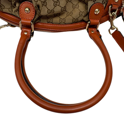 https://cdn.shopify.com/s/files/1/0564/9376/8855/files/Gucci_Handtasche_Sukey_mit_Umhangegurt_monogram_beige_10_62d9fa36-089a-4dc4-b8c5-fa019fb7a77c.webp?v=1784248098