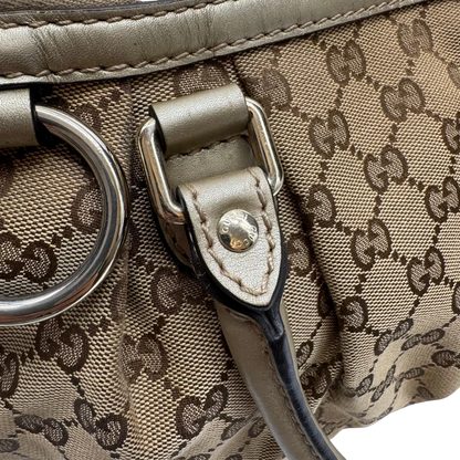 https://cdn.shopify.com/s/files/1/0564/9376/8855/files/Gucci_Handtasche_Sukey_mit_Umhangegurt_monogram_beige_14_4299298a-1309-4480-b1c6-071a78534db6.webp?v=1784126196