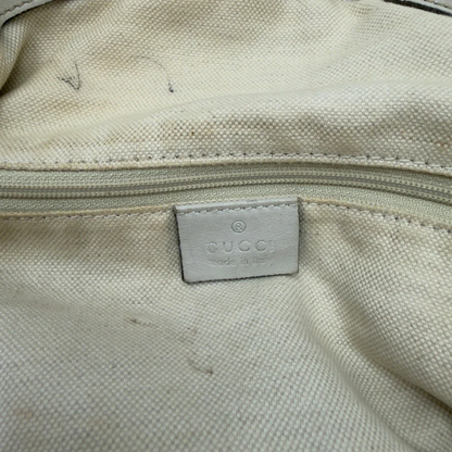 https://cdn.shopify.com/s/files/1/0564/9376/8855/files/Gucci_Handtasche_Sukey_mit_Umhangegurt_monogram_beige_25.webp?v=1783513327