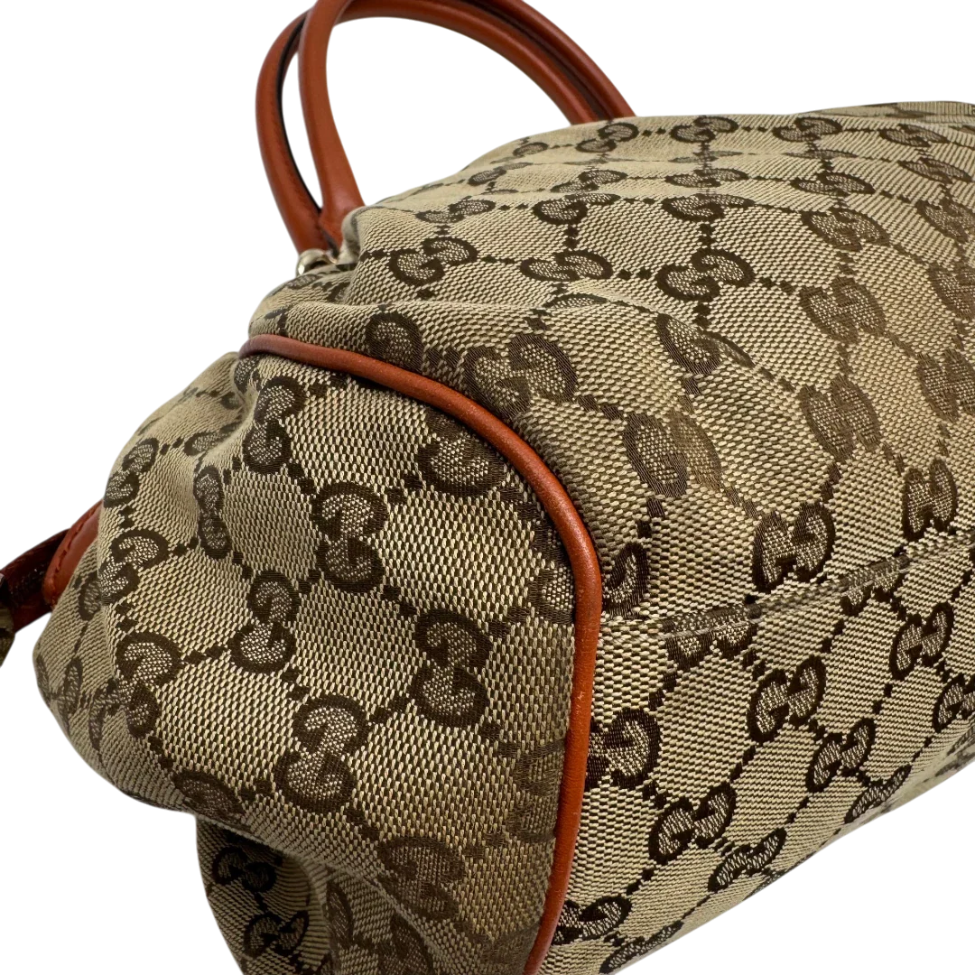 https://cdn.shopify.com/s/files/1/0564/9376/8855/files/Gucci_Handtasche_Sukey_mit_Umhangegurt_monogram_beige_8_e8449835-1980-42d2-80e3-0440626de6cc.webp?v=1784248099