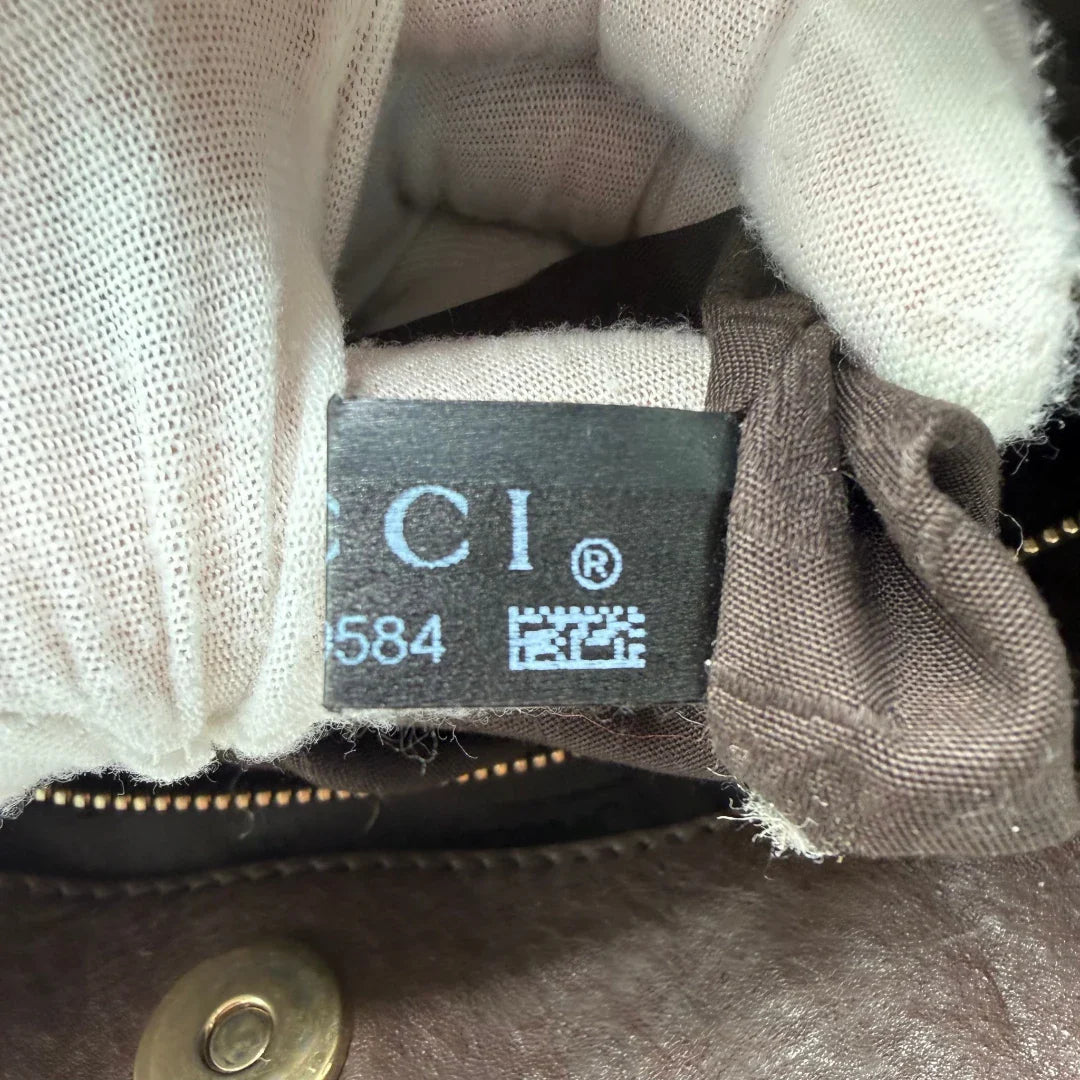 https://cdn.shopify.com/s/files/1/0564/9376/8855/files/Gucci_Handtasche_Tote_bag_monogram_beige_vintage_GG4528.webp?v=1775727732