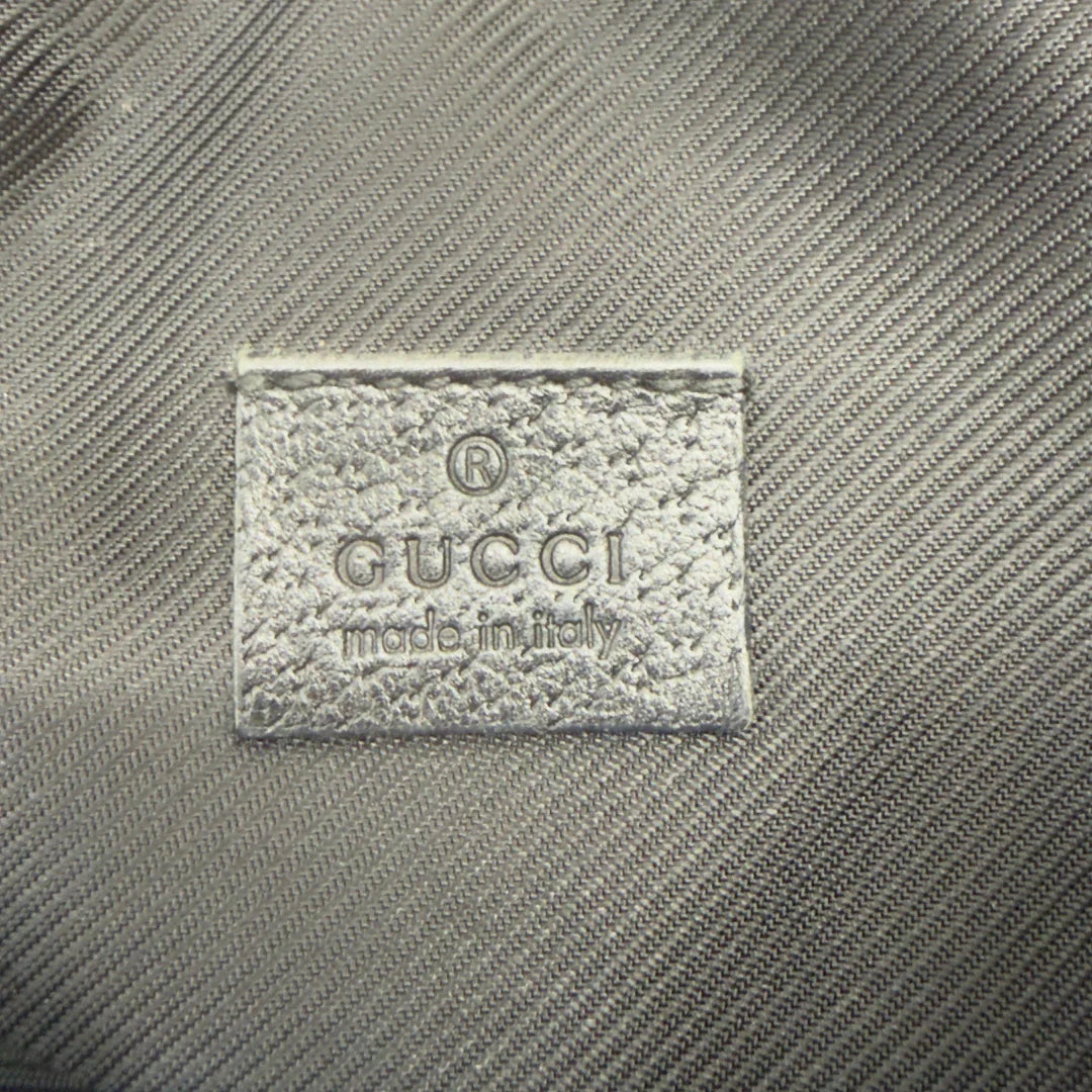 https://cdn.shopify.com/s/files/1/0564/9376/8855/files/Gucci_Pochette_Abbey_monogram_schwarz_21.webp?v=1783512079