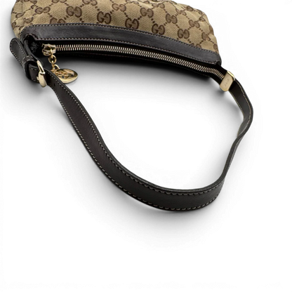 https://cdn.shopify.com/s/files/1/0564/9376/8855/files/Gucci_Pochette_Lovely_mit_GG_Herz_monogram_beige_10.webp?v=1783514912