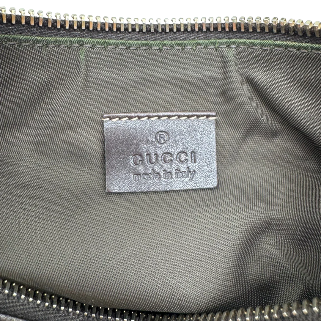 https://cdn.shopify.com/s/files/1/0564/9376/8855/files/Gucci_Pochette_Lovely_mit_GG_Herz_monogram_beige_17.webp?v=1783514913