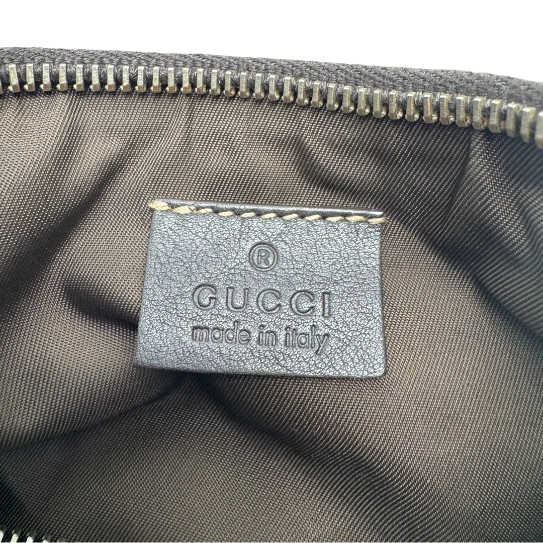 https://cdn.shopify.com/s/files/1/0564/9376/8855/files/Gucci_Pochette_Lovely_mit_GG_Herz_monogram_beige_vintage_GG2385.webp?v=1779966529